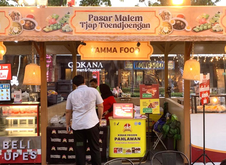 Meriahkan event Pasar Malam Tjap Toendjoengan di Food Junction Surabaya