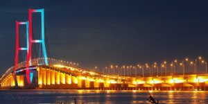 Read more about the article Fakta Jembatan Nasional Terpanjang di Indonesia yang Menghubungkan Wilayah Surabaya Madura